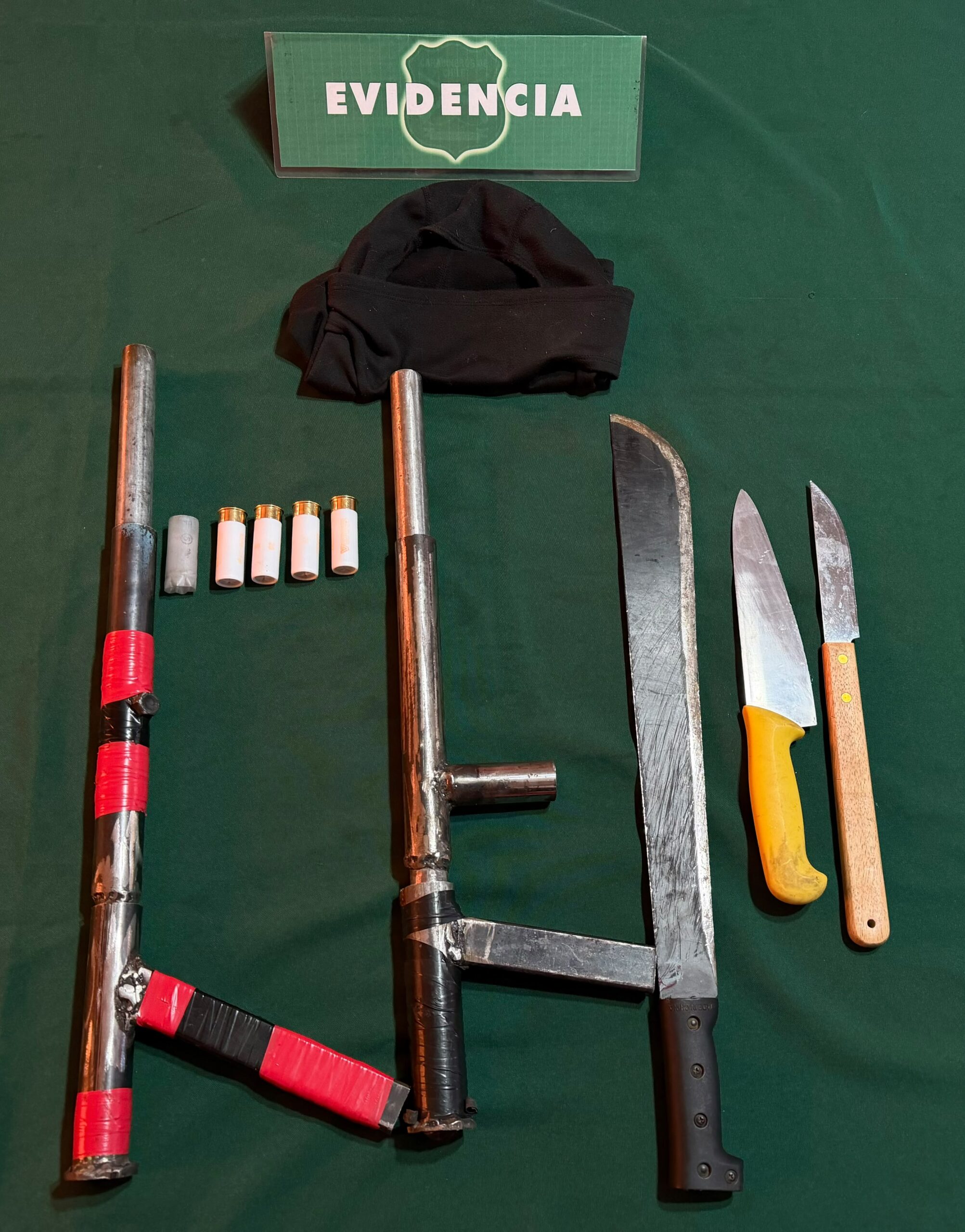 4 sujetos portaban armas de fuego y realizaban disparos…