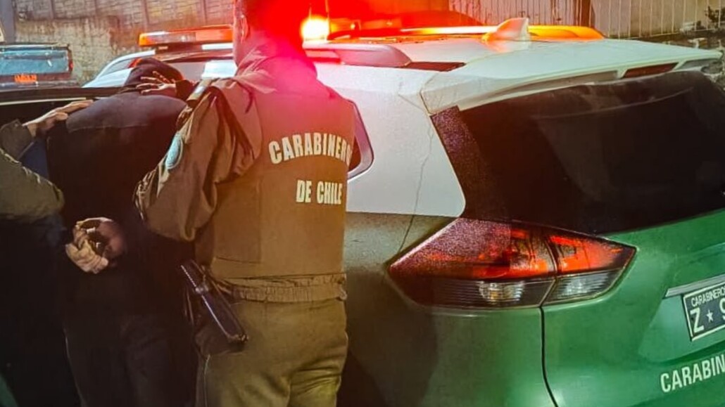 Joven sufre violento asalto cerca de la Laguna Esmeralda en Los Ángeles
