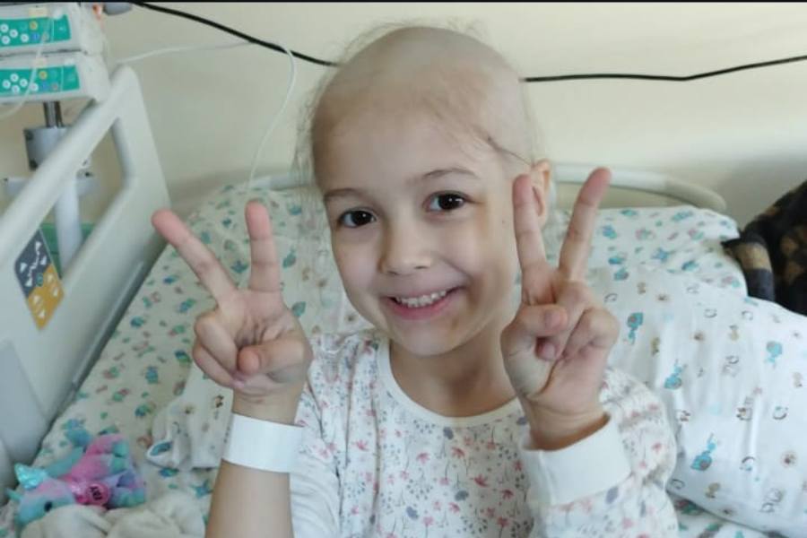 Niña chillaneja deberá suspender tratamiento contra el cáncer por…