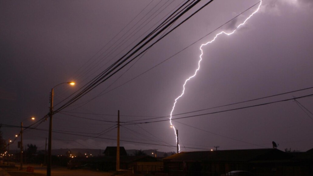 Alerta por tormentas eléctricas en el Biobío