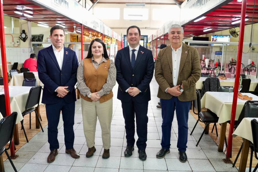 Gobierno defiende inversión sectorial y discrepa de la reducción…