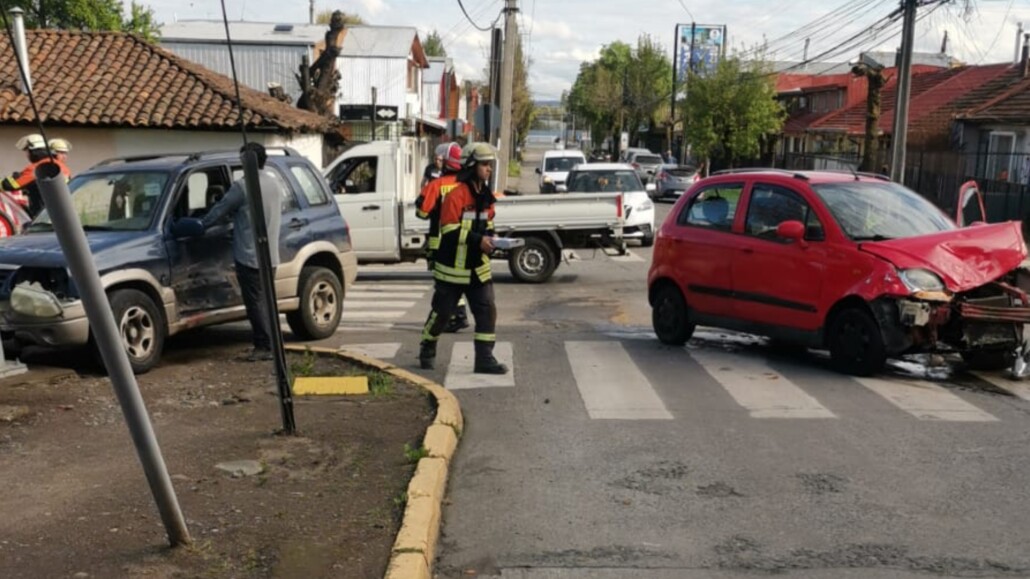 Colisión en el sector sur de Los Ángeles deja una mujer lesionada