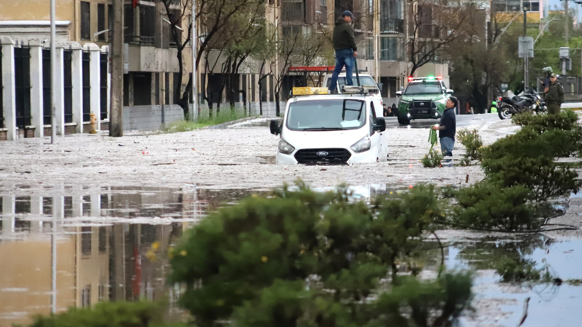 Inundaciones en Santiago: experto alerta fallas en subterráneos y…