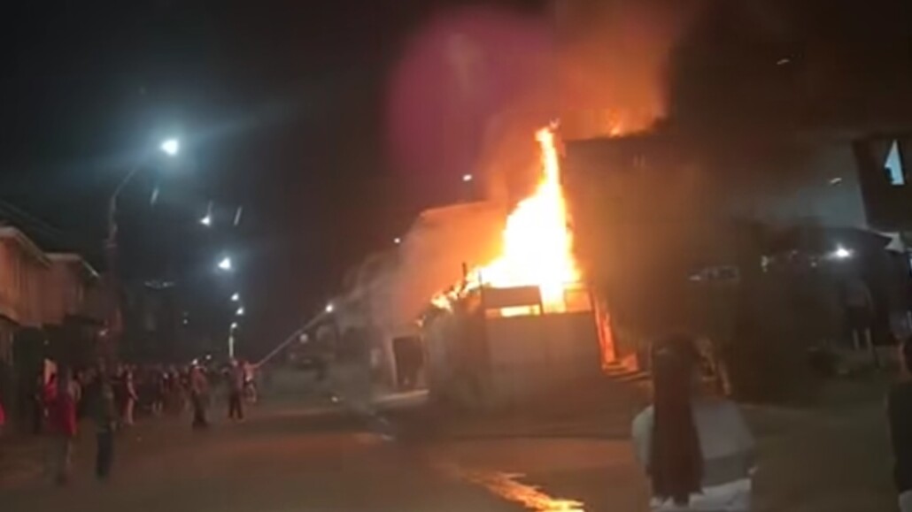 Incendio destruye dos viviendas en Mulchén: causas son investigadas