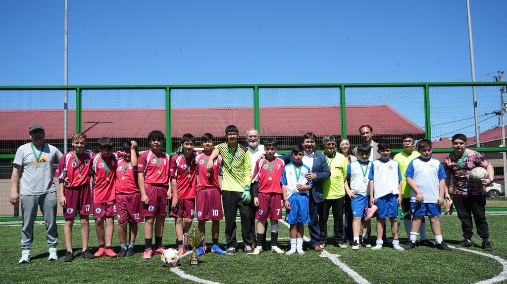 GALVARINO INAUGURA NUEVA CANCHA DE PASTO SINTÉTICO FINANCIADA POR EL…