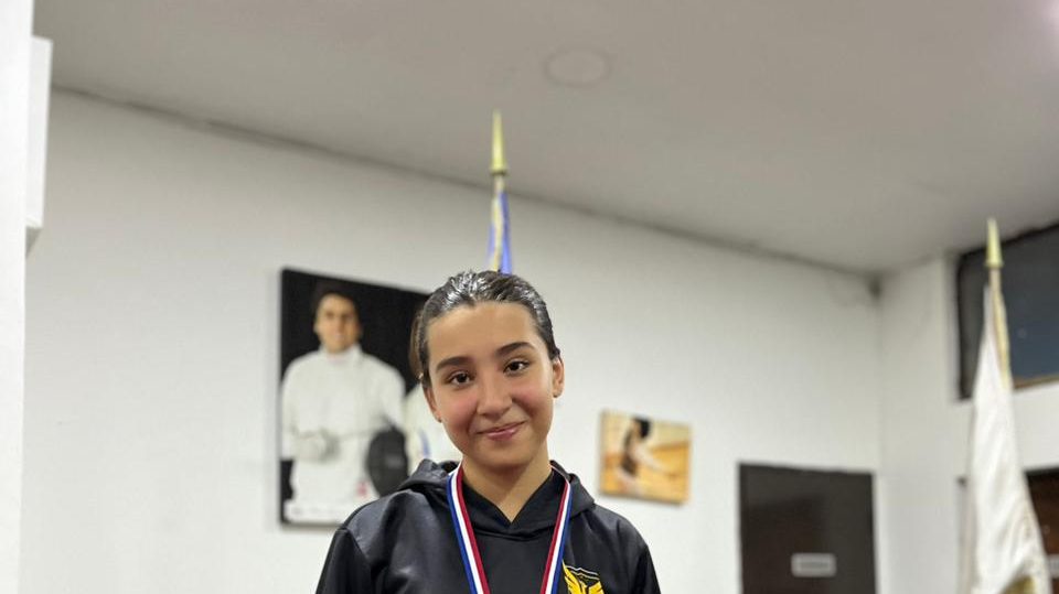 LA ESGRIMISTA MICAELA PÉREZ REPRESENTARÁ A CHILE EN EL SUDAMERICANO…
