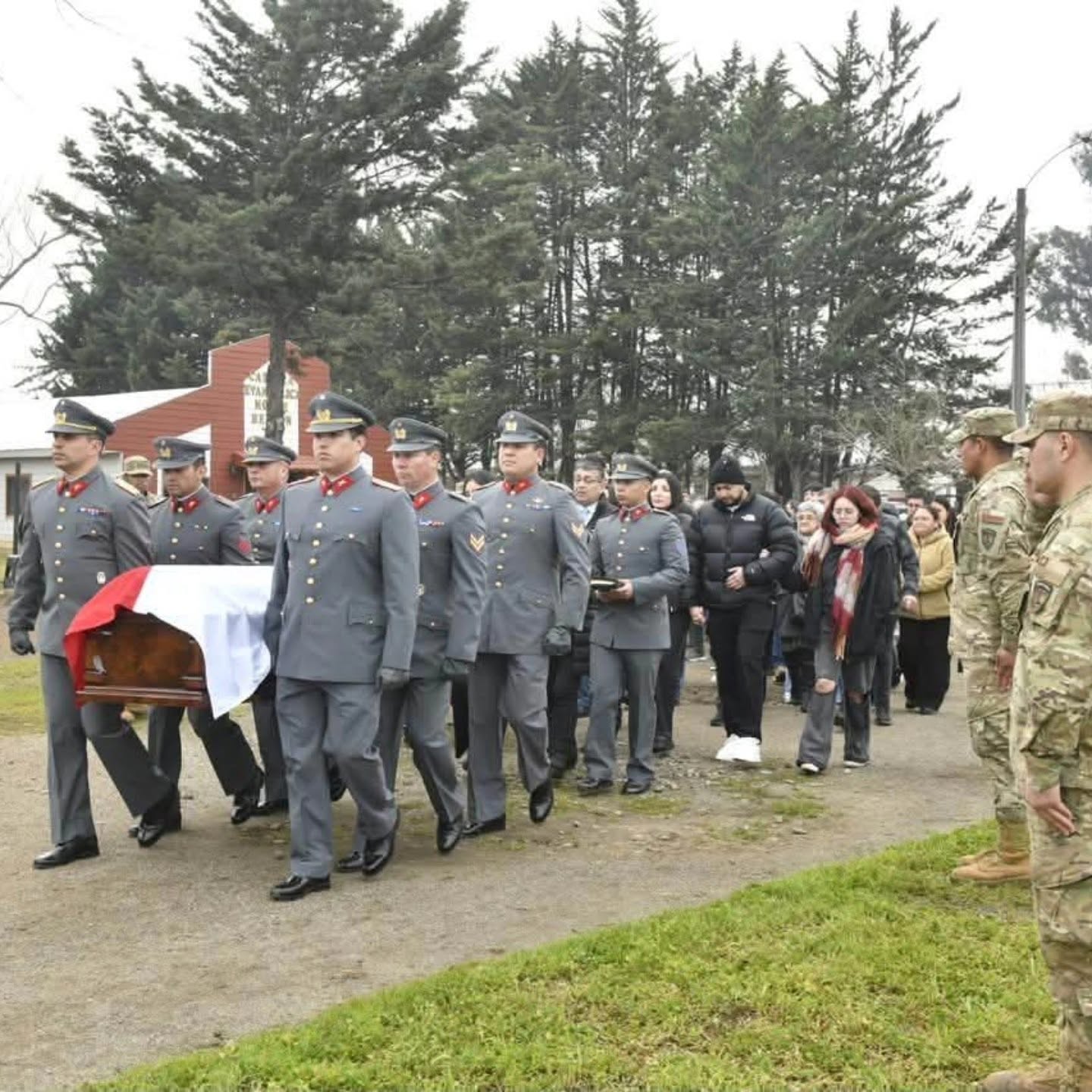 EMOTIVO ÚLTIMO ADIÓS AL CABO SEGUNDO DEL EJÉRCITO IVÁN BURGOS SÁEZ
