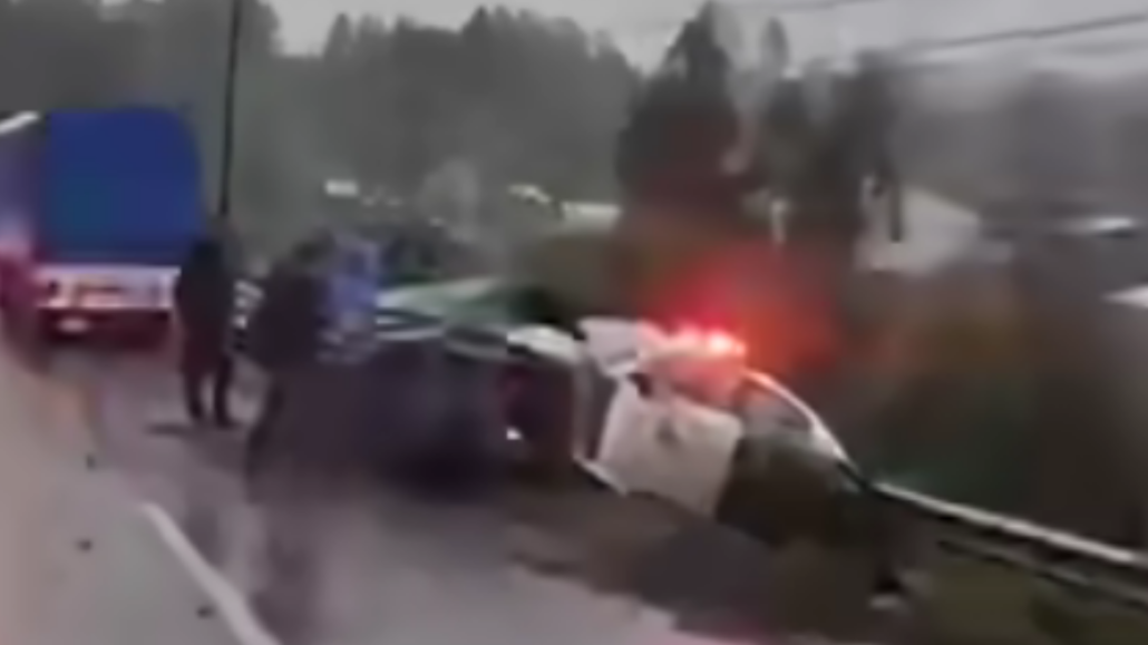 Patrulla de Carabineros se ve involucrada en grave accidente de…