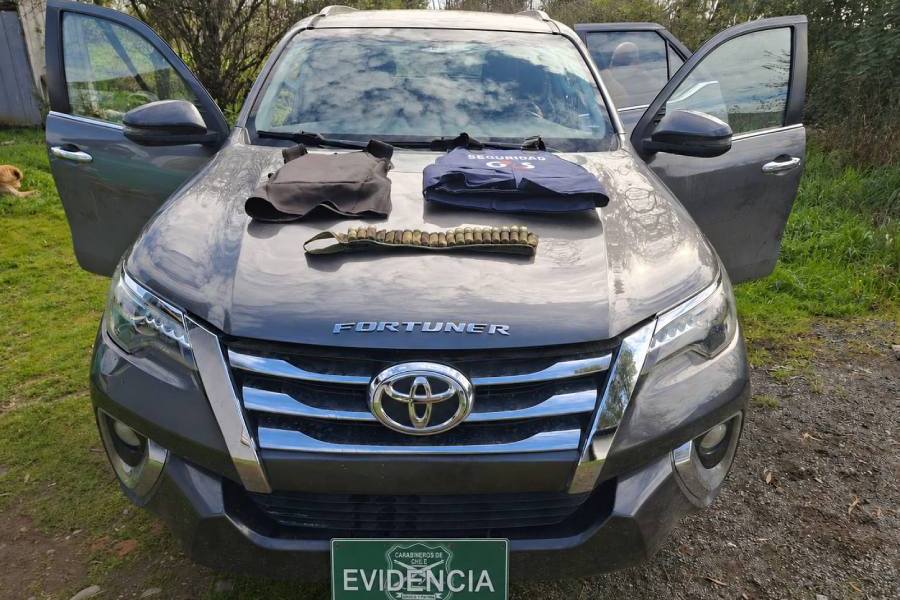 Recuperan vehículo robado y detienen a mujer por receptación y…