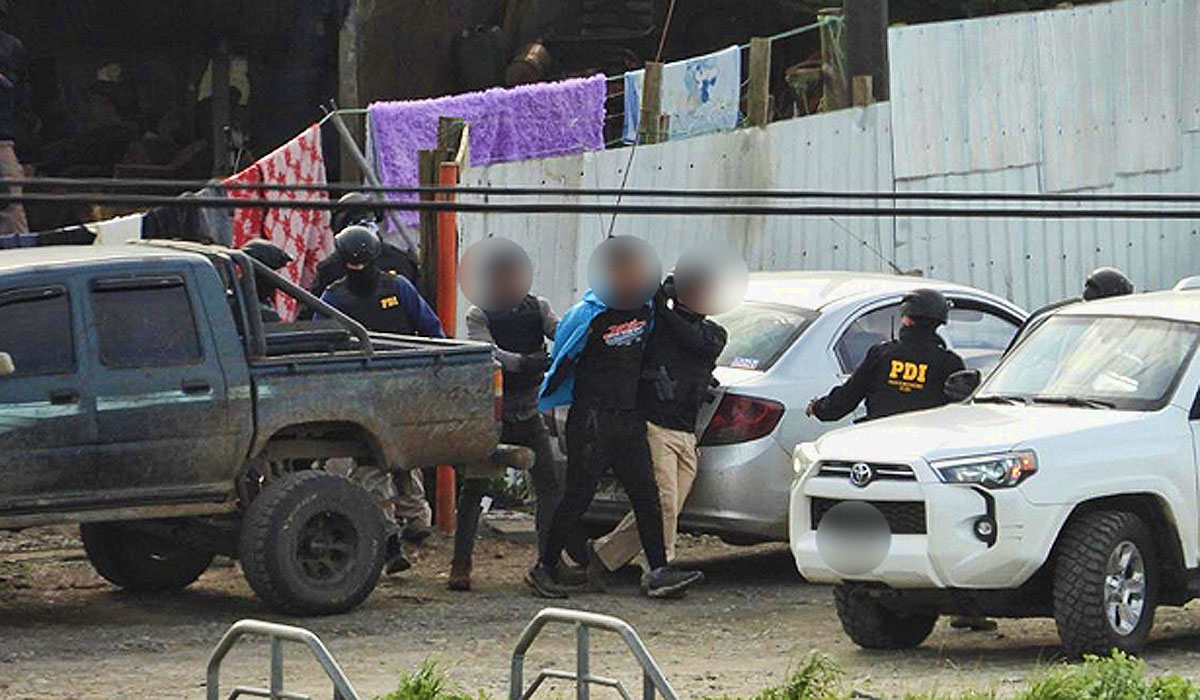 Detienen a integrante de la WAM prófugo por homicidio y delitos de…
