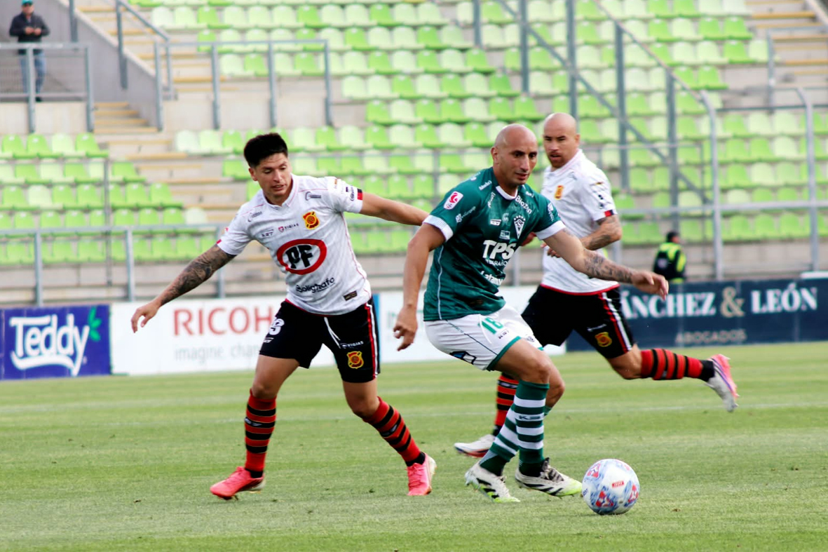 Santiago Wanderers goleó 4-1 a Rangers en Playa Ancha y dejó en…