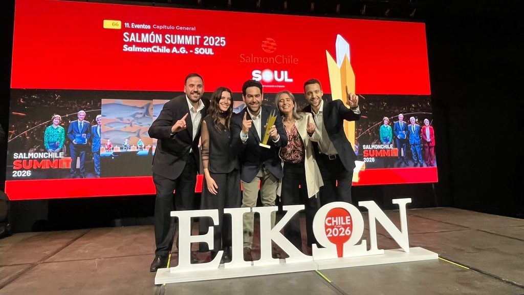 SALMONCHILE SUMMIT GANA ORO EN LOS PREMIOS EIKON 2026 POR SU…