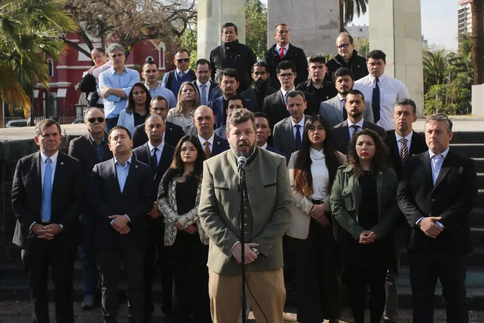 Partido Nacional Libertario homenajeó a Carabineros a siete años del…