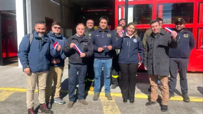 Renovación eléctrica en Bomberos de Cabrero